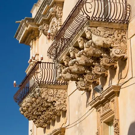 Casa Mastro Ntonio Tatil Evi Lido di Noto