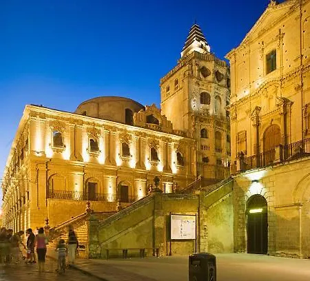 Casa Mastro Ntonio Tatil Evi Lido di Noto
